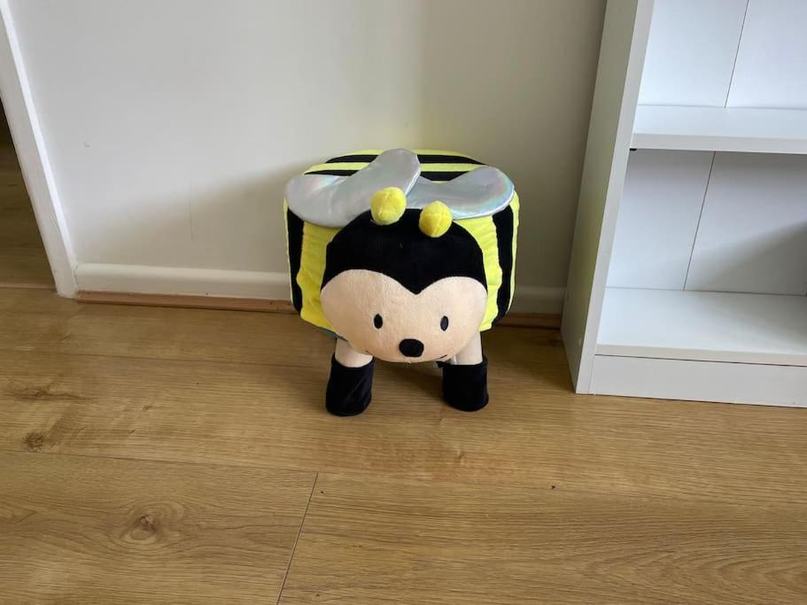 Bumblebee Lodge Saint Cleer Buitenkant foto